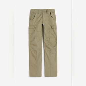 H&M Divided Low-waist Cargo Pants In Khaki Green (US 8)
